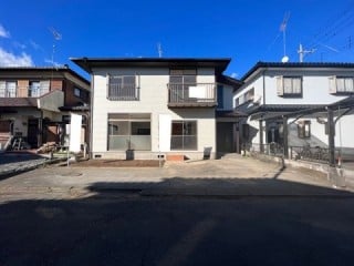 軽量鉄骨造　日当たりも良好☆