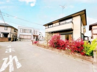 ヤマダホームズ施工　南西角地　日当たりも良好☆
